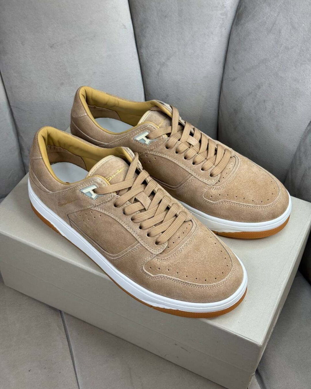 Кроссовки Santoni