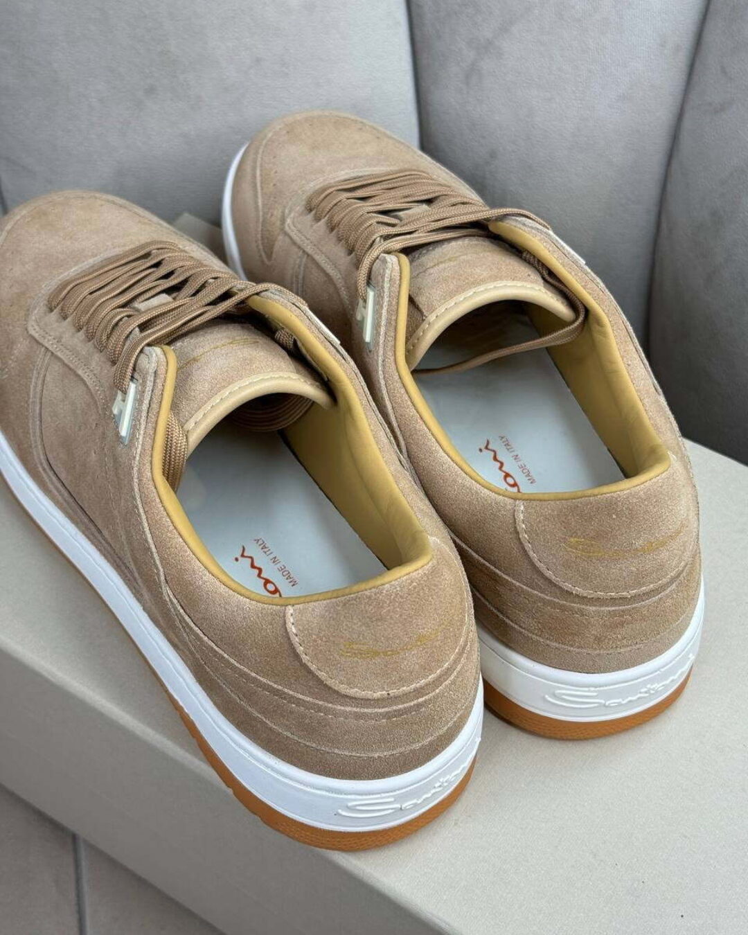 Кроссовки Santoni