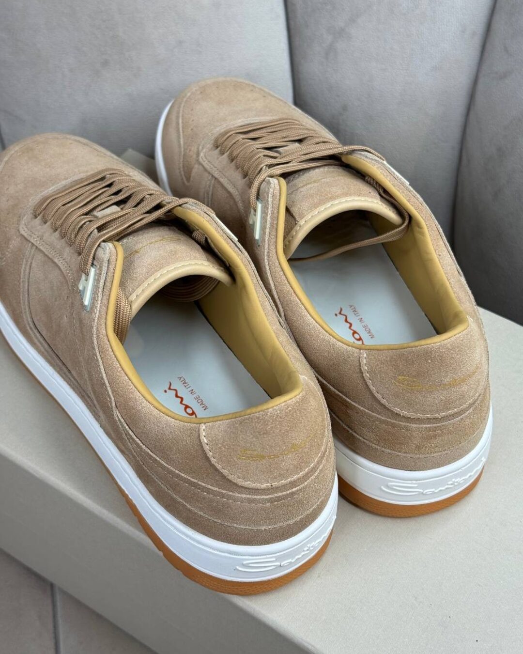 Кроссовки Santoni