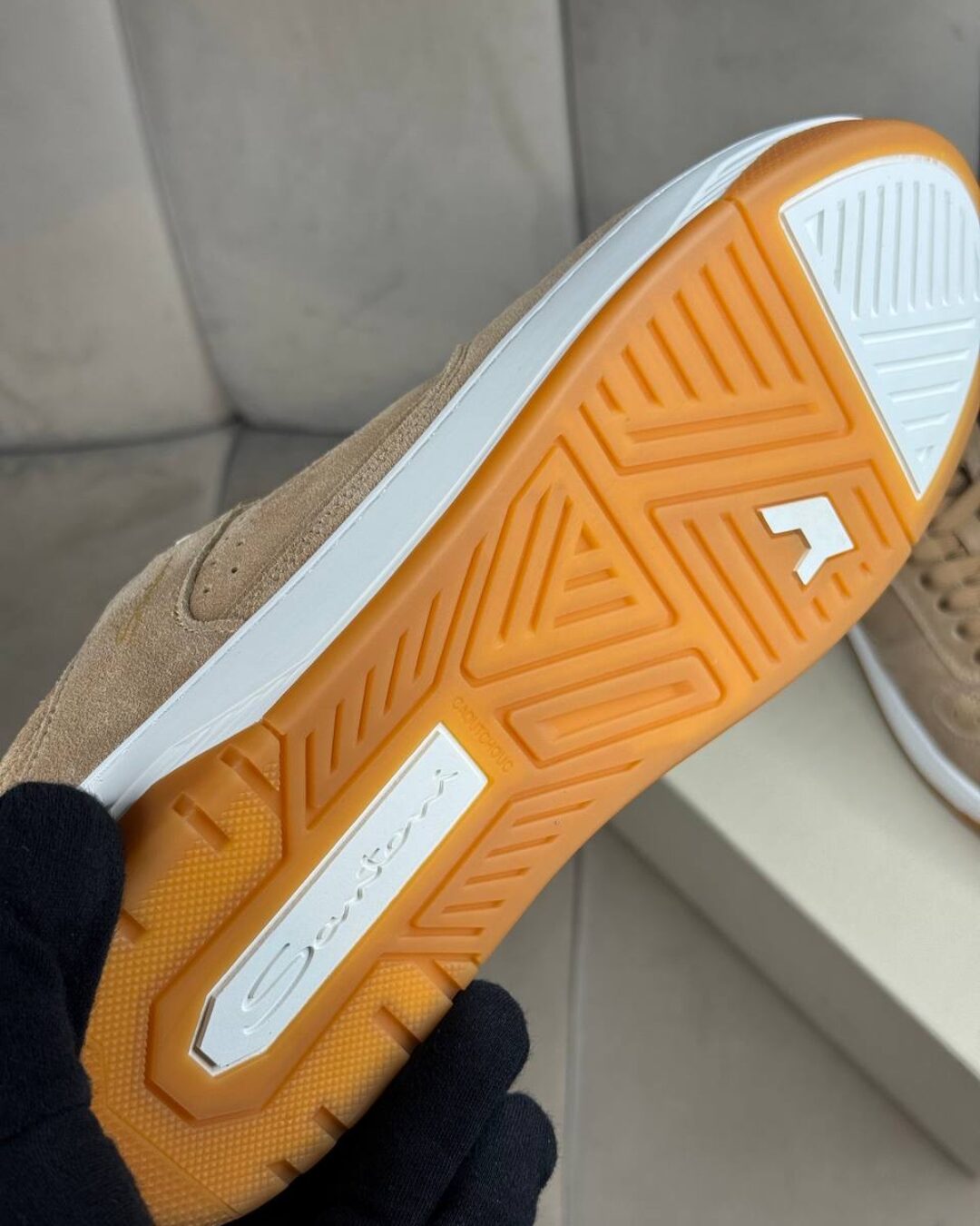 Кроссовки Santoni