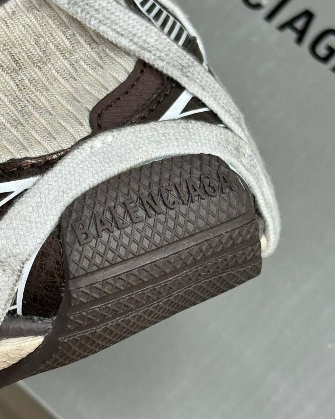 Кроссовки Balenciaga 3XL Extreme Lace Trainers Silver