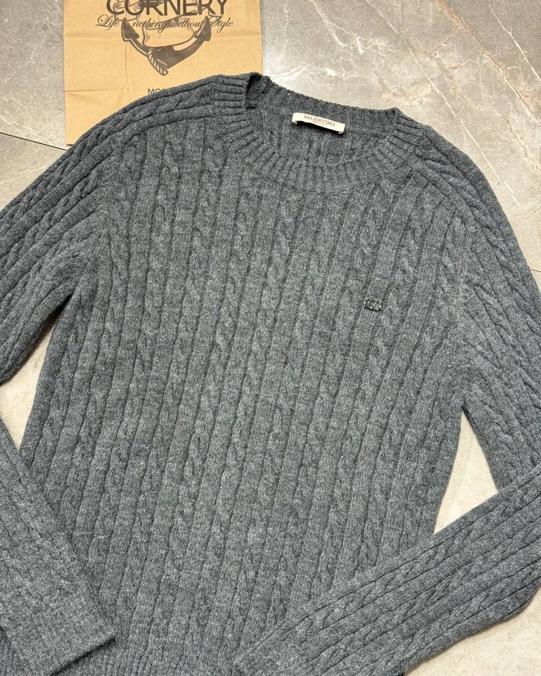 Свитер Valentino