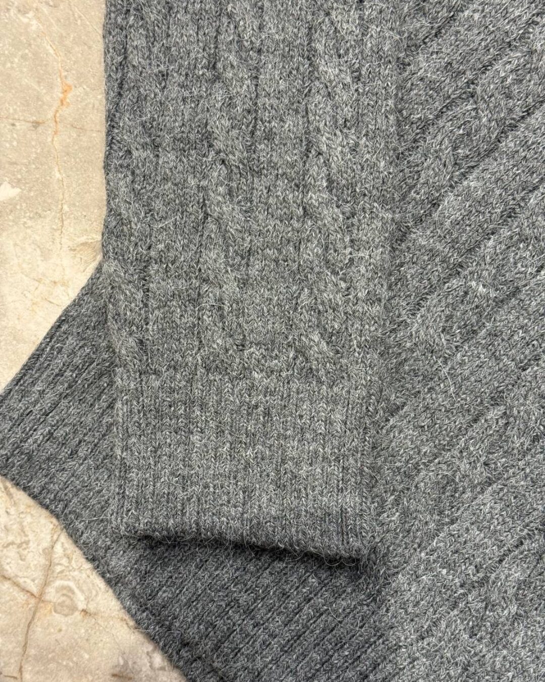 Свитер Valentino