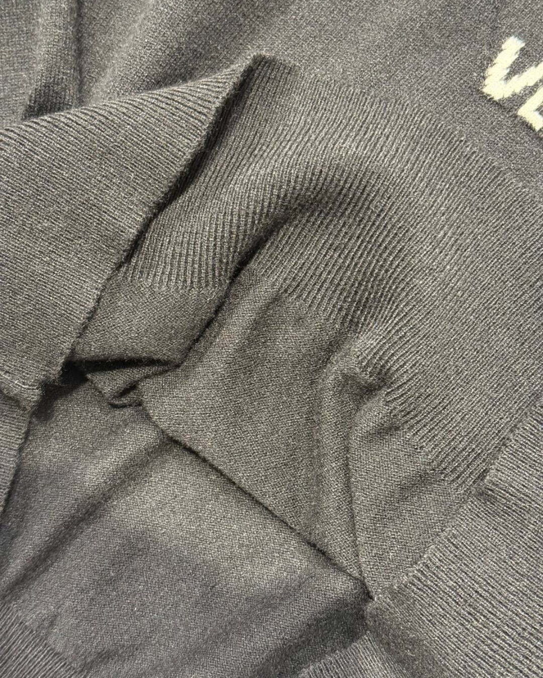 Свитер Vetements