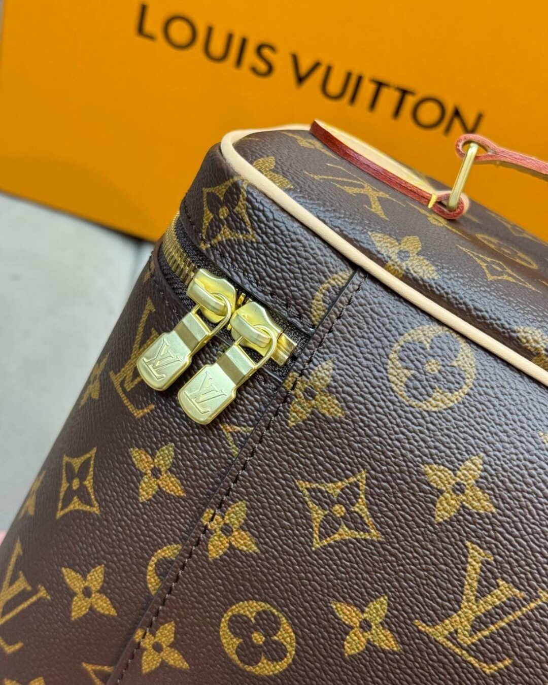 Несессер Louis Vuitton