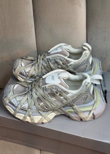 4e892aa5-004e-4324-bf96-a3e85ac03af7