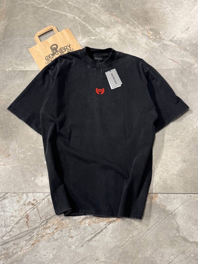 Футболка Balenciaga
