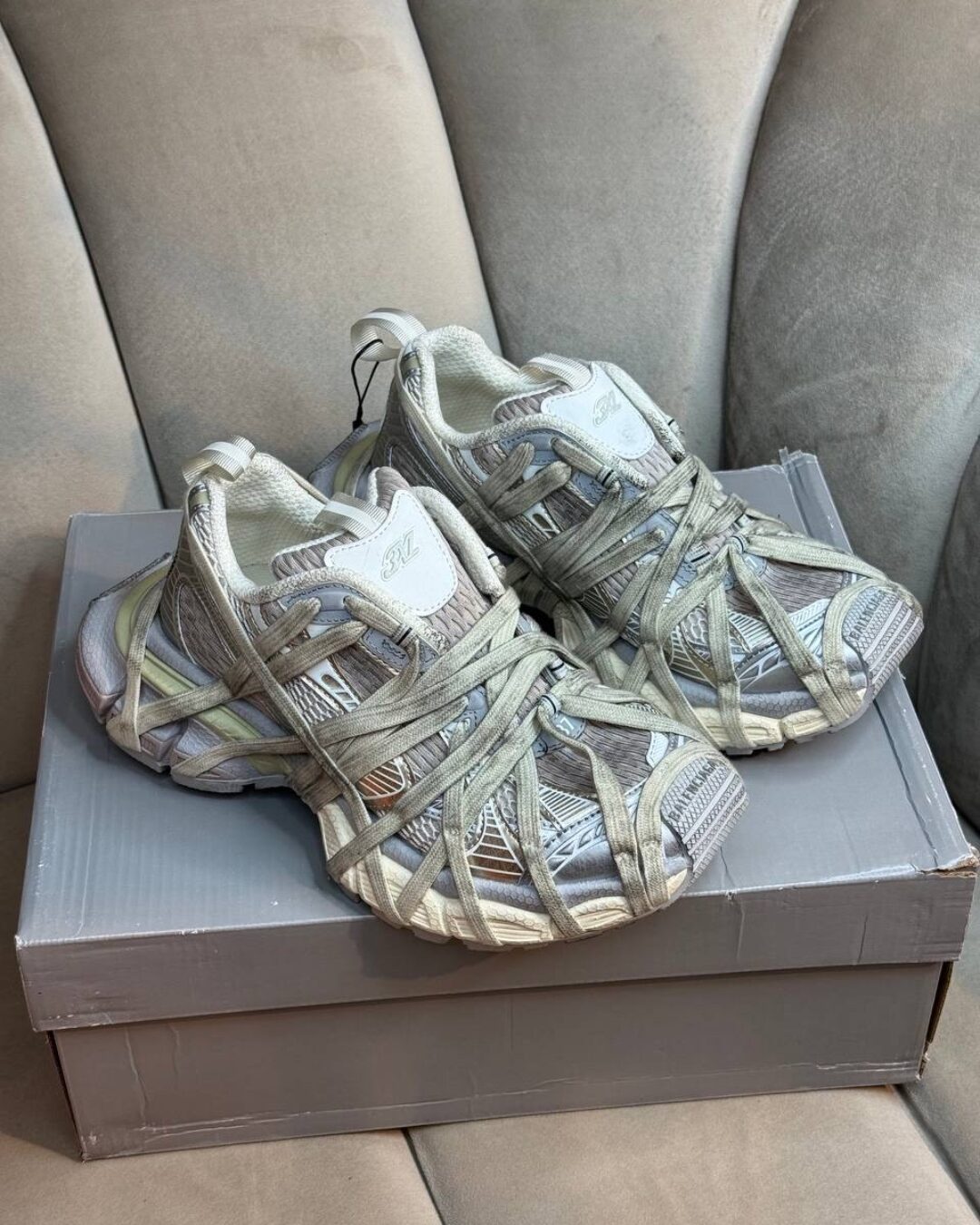 Кроссовки Balenciaga 3XL Extreme Lace Trainers Light Beige