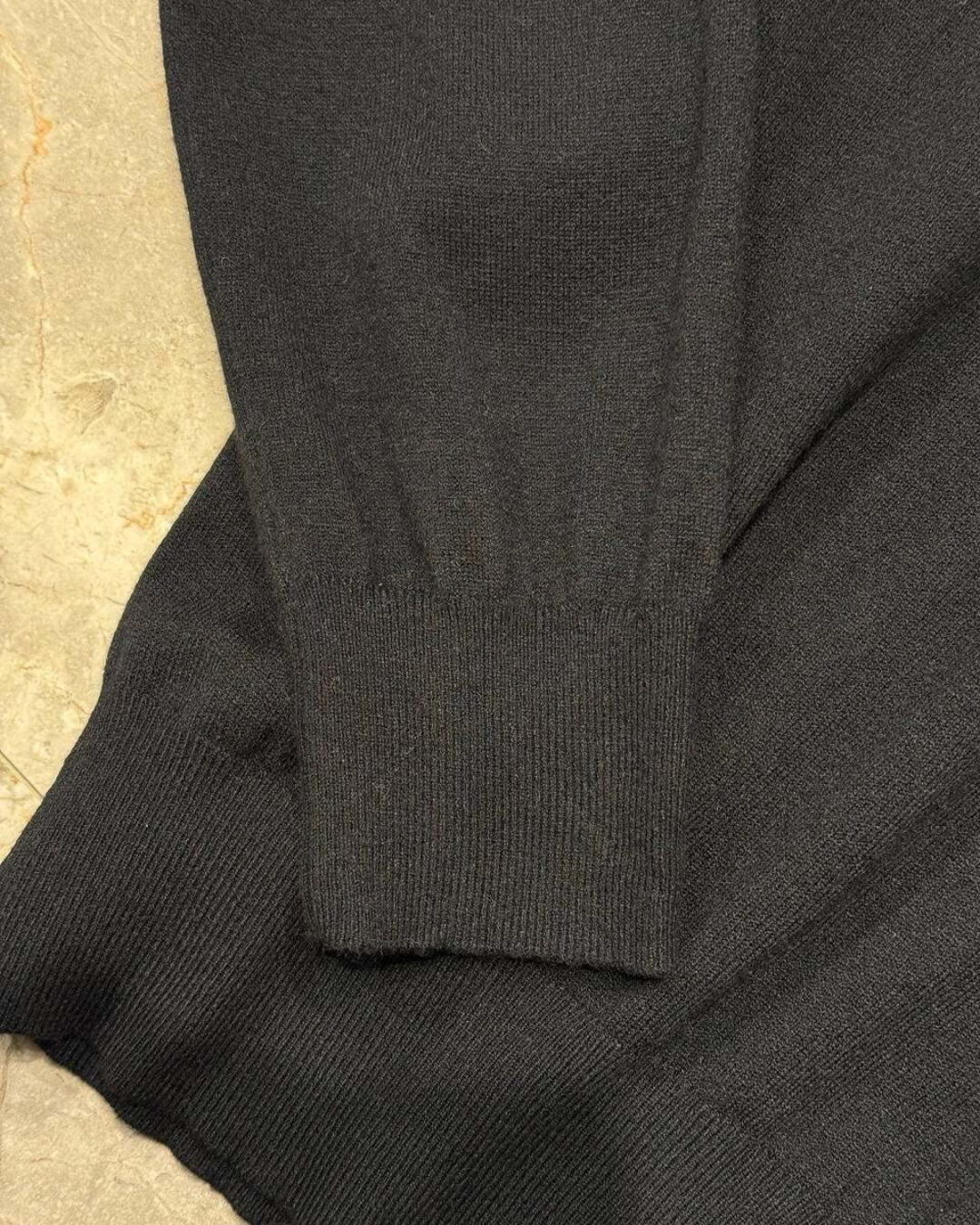 Свитер Vetements