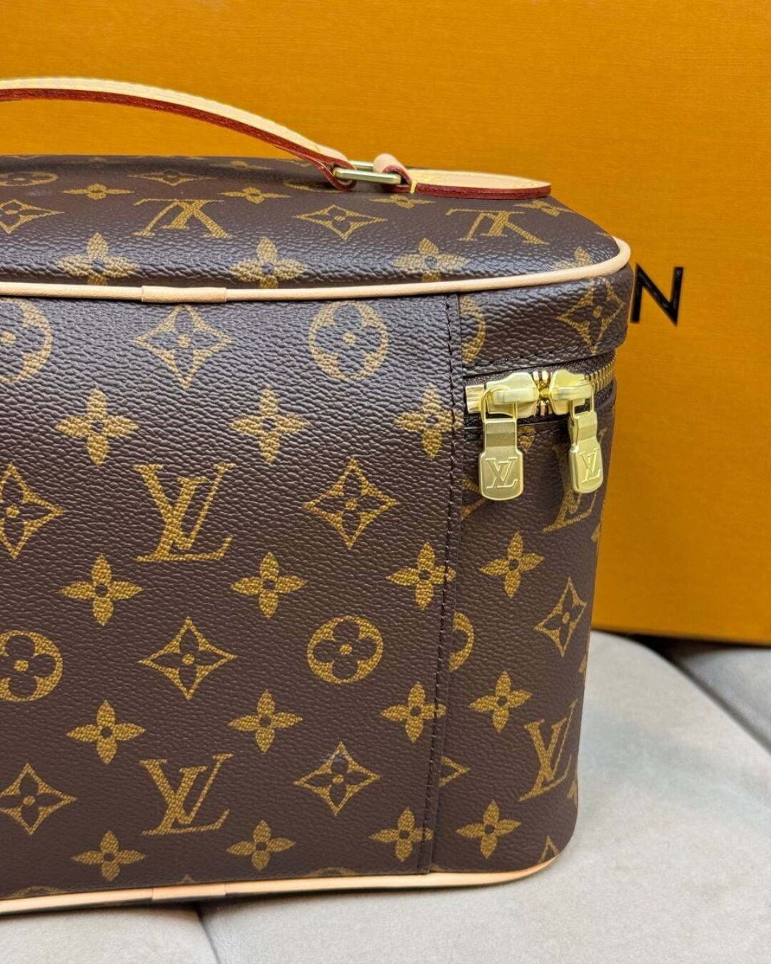 Несессер Louis Vuitton