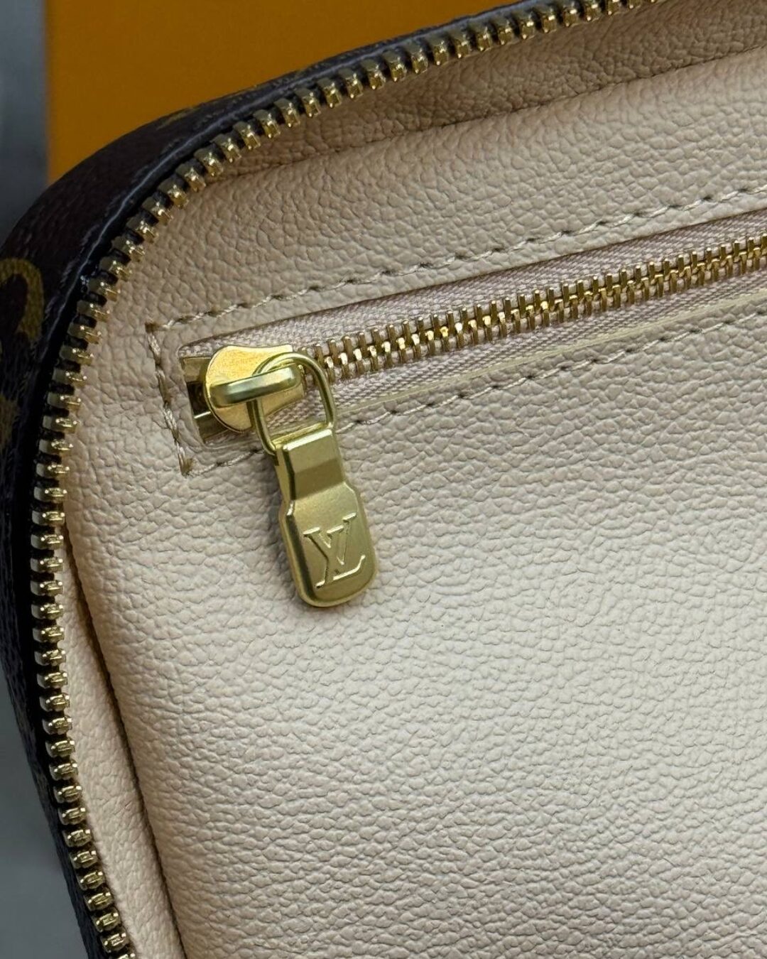 Несессер Louis Vuitton