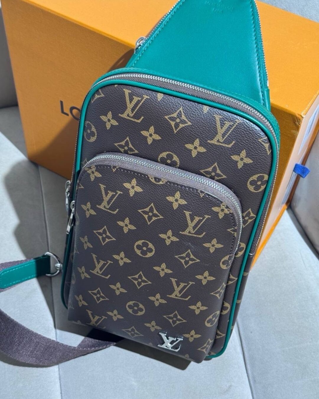 Сумка Louis Vuitton Avenue