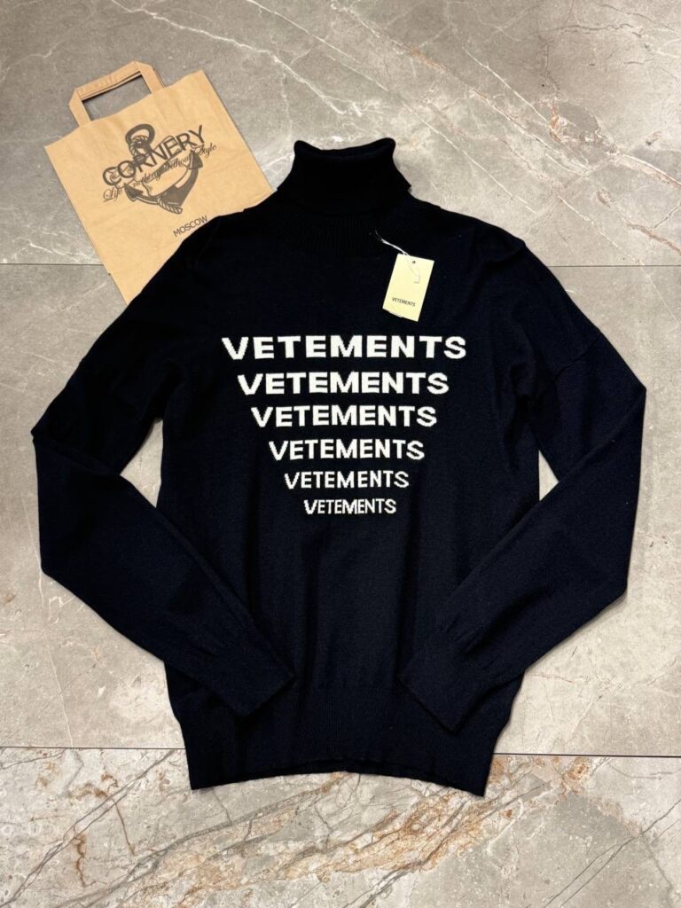 Свитер Vetements