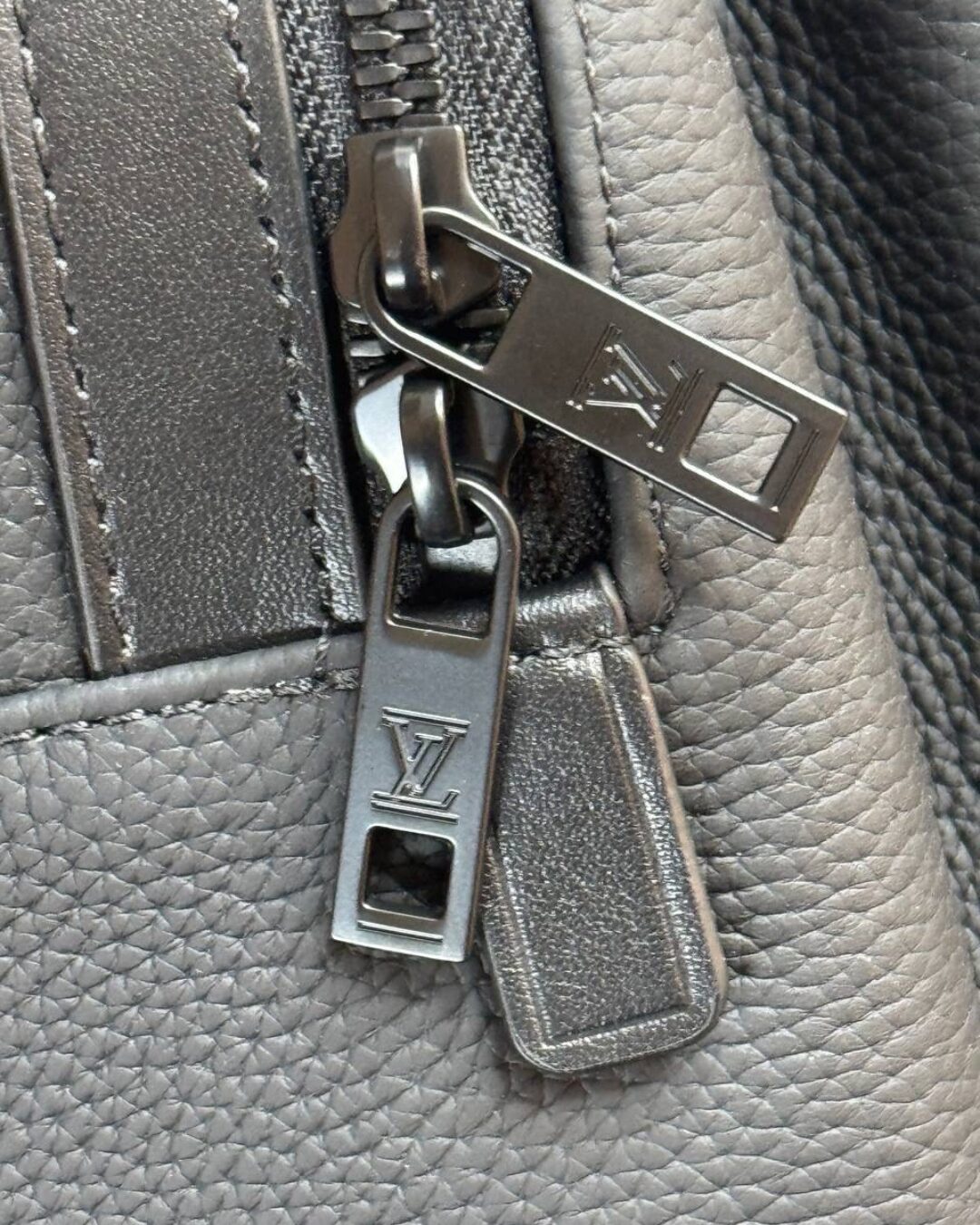 Рюкзак Louis Vuitton Takeoff