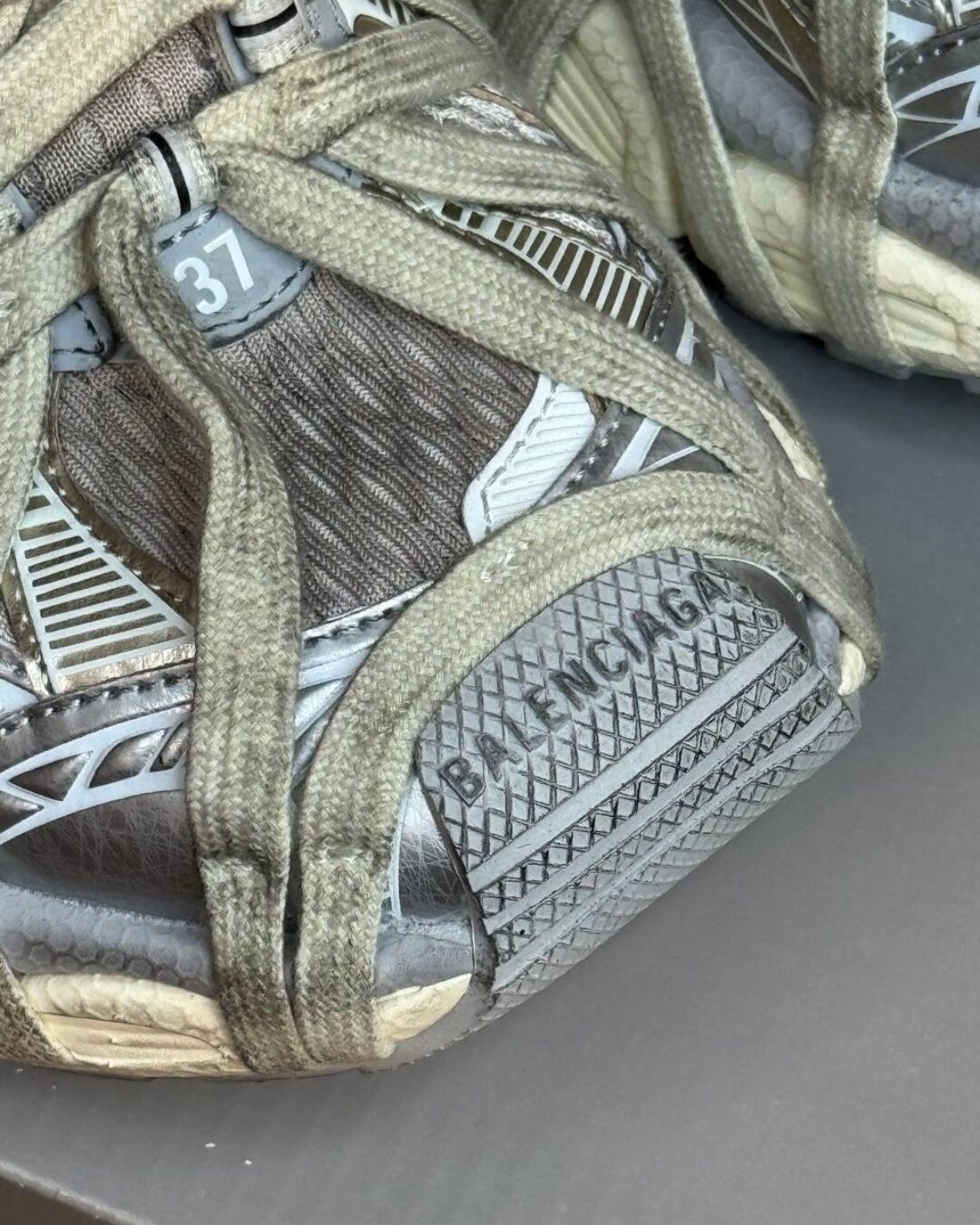 Кроссовки Balenciaga 3XL Extreme Lace Trainers Light Beige