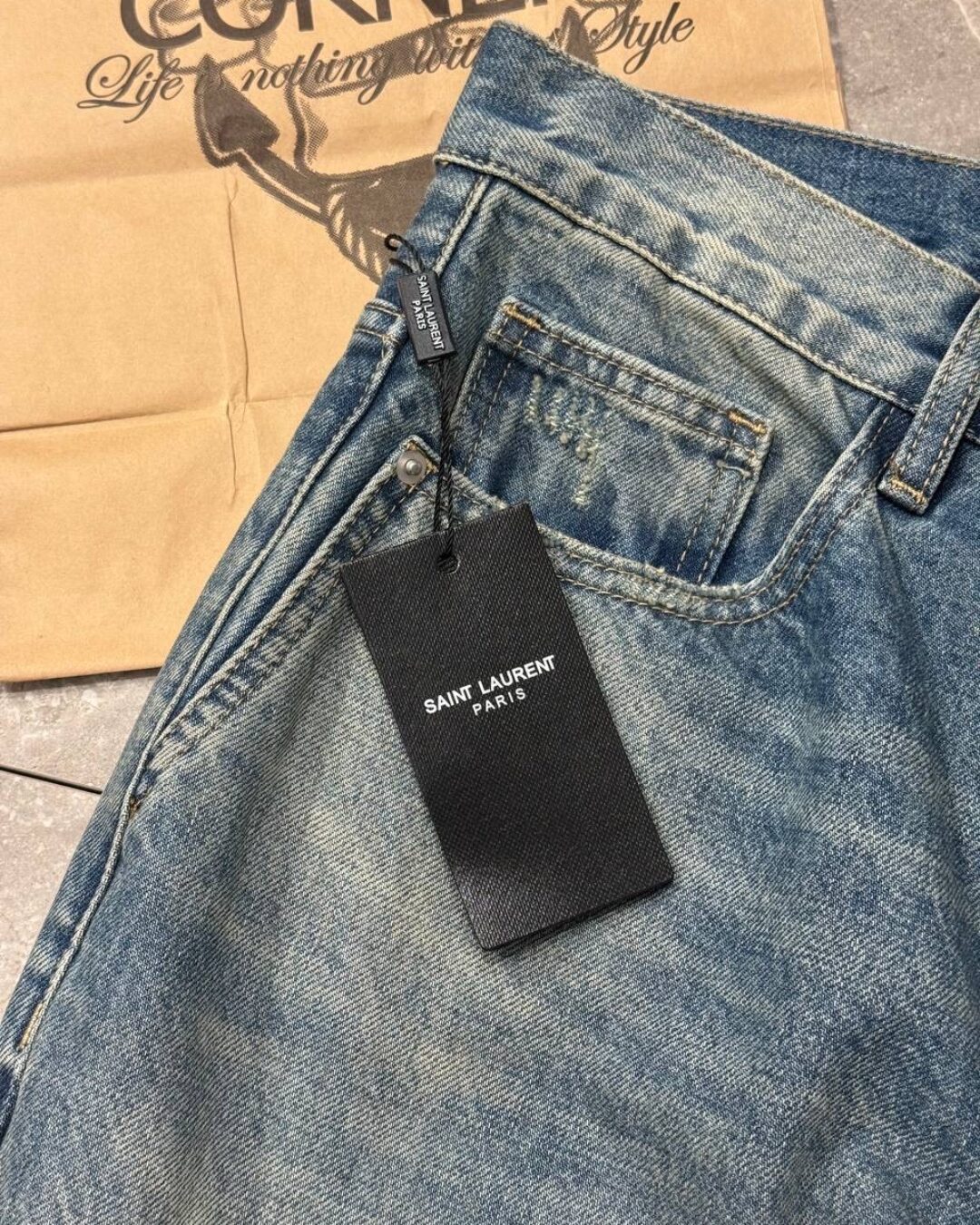 Джинсы Saint Laurent
