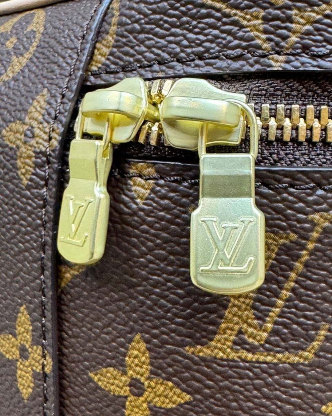 Несессер Louis Vuitton