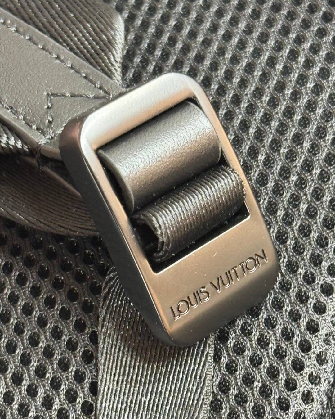 Рюкзак Louis Vuitton Takeoff