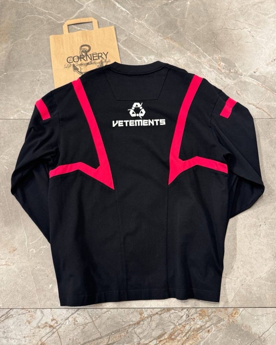 Лонгслив Vetements
