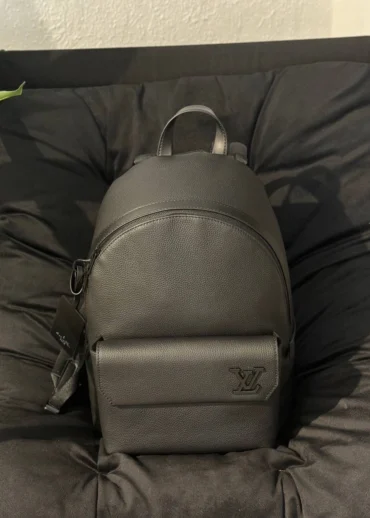 Рюкзак Louis Vuitton Takeoff