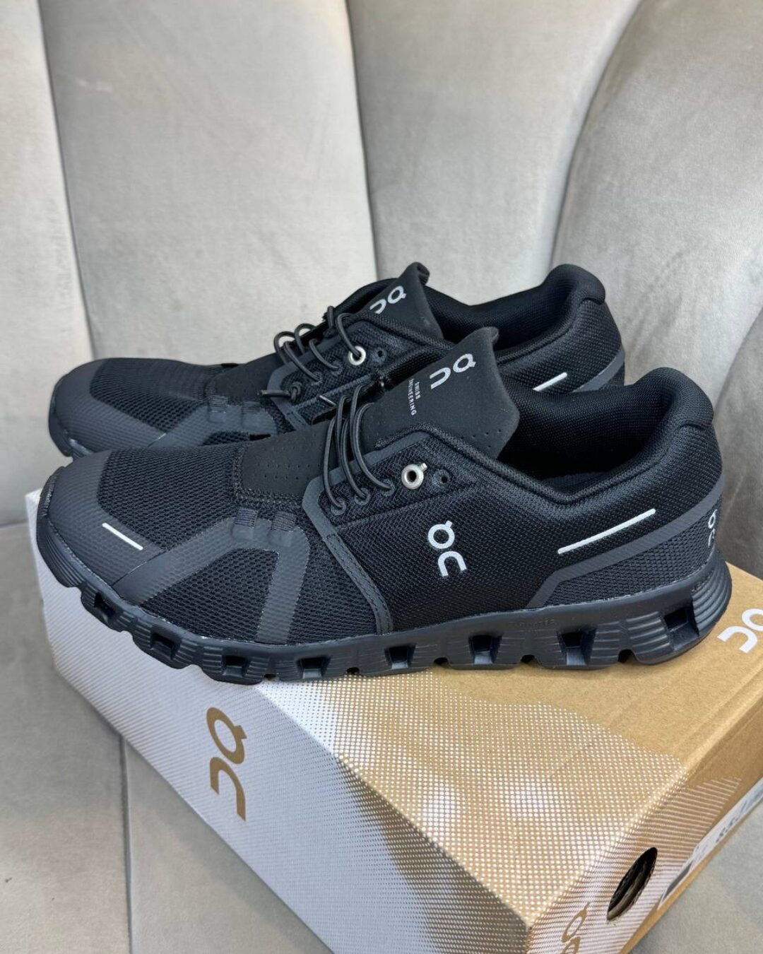 Кроссовки On