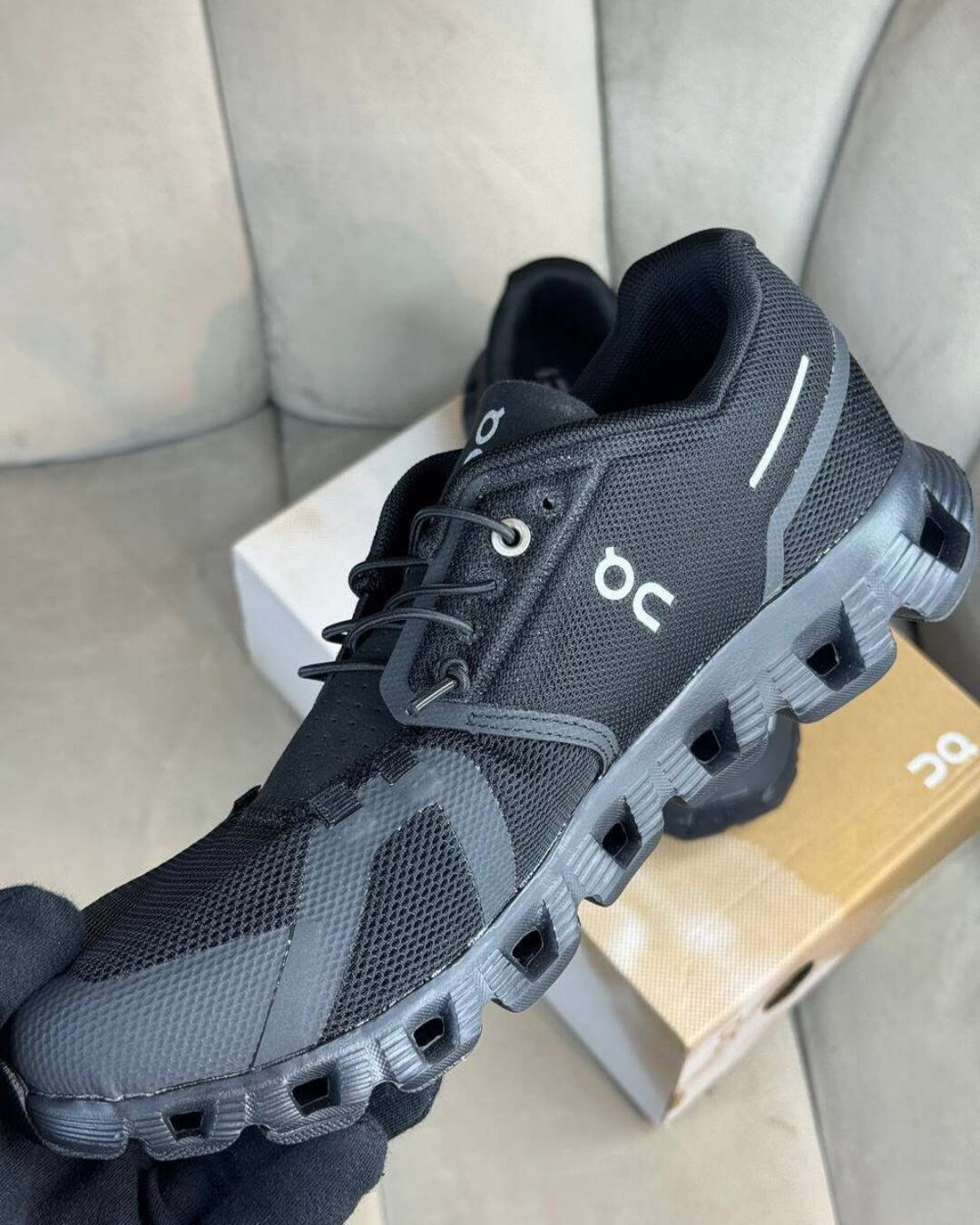 Кроссовки On