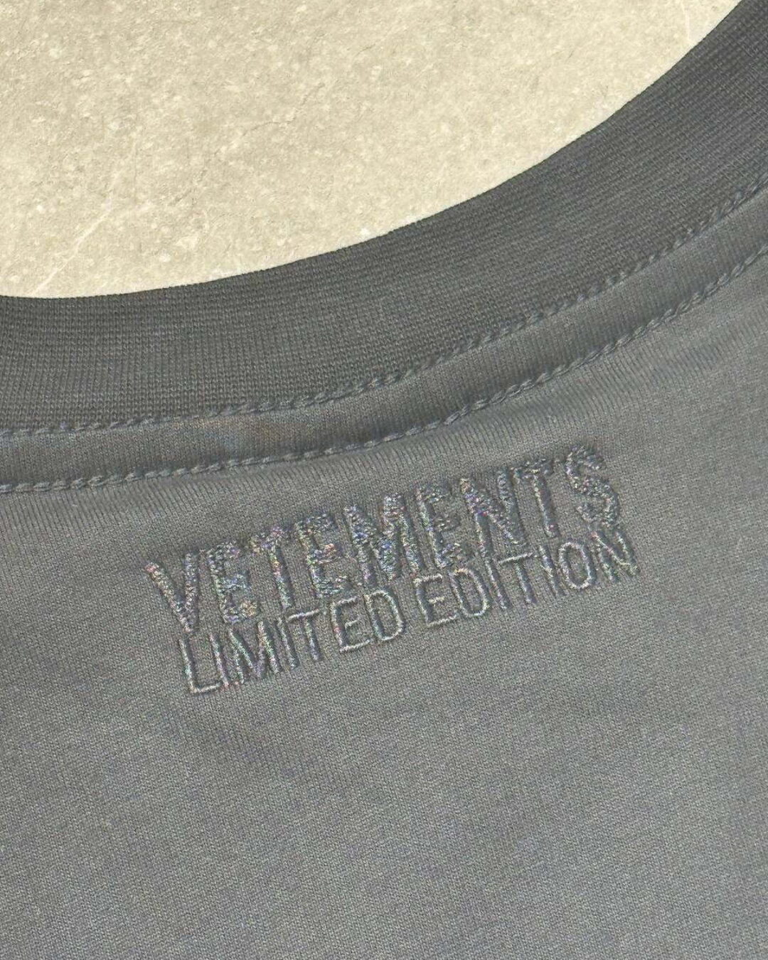 Футболка Vetements Gvasalia — фото 9