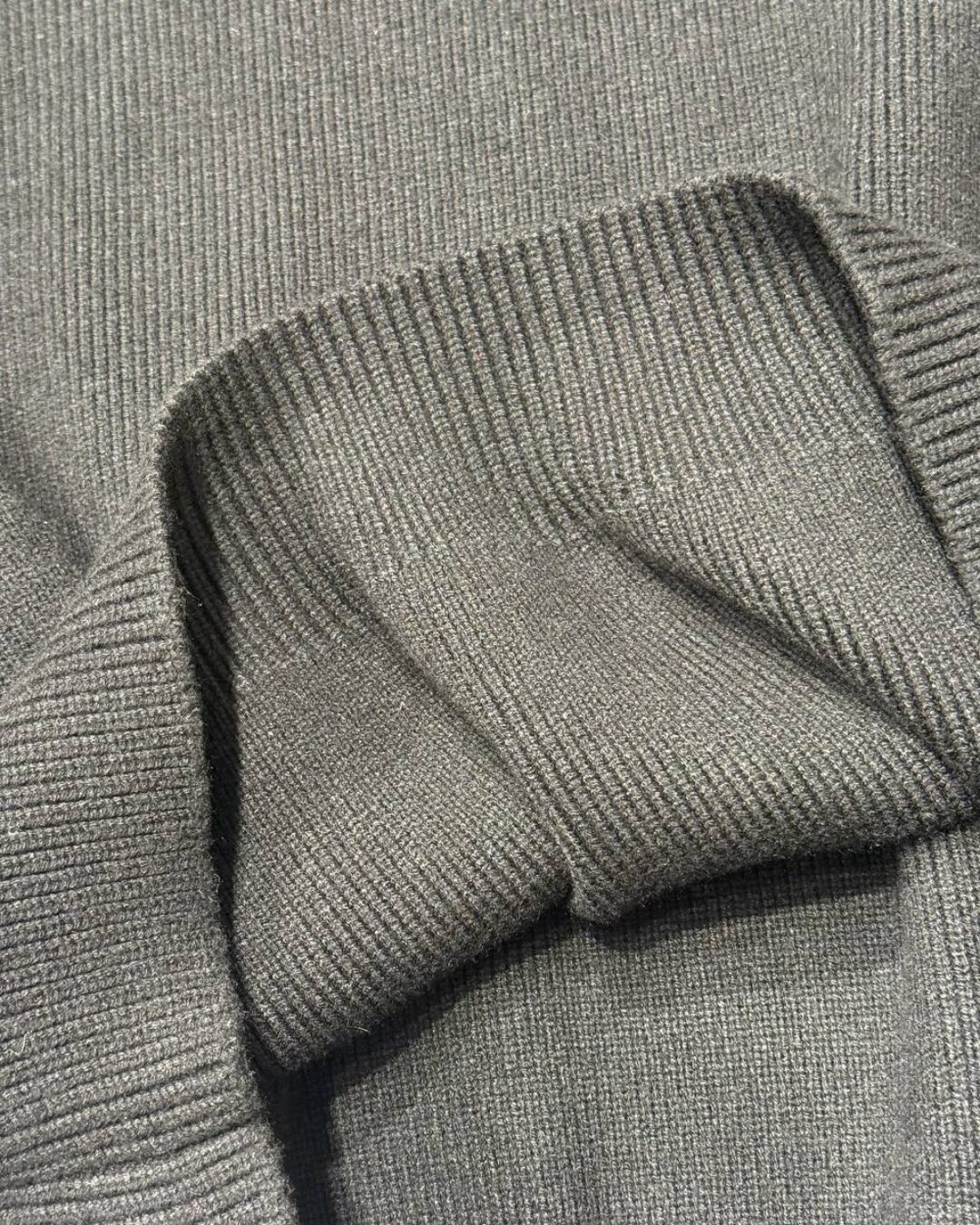 Свитер Balenciaga