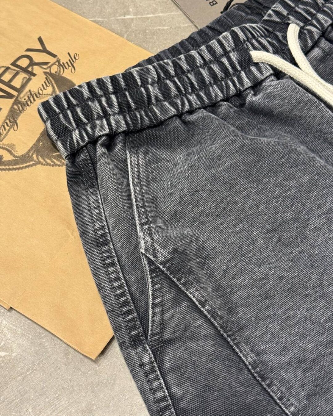 Штаны Balenciaga