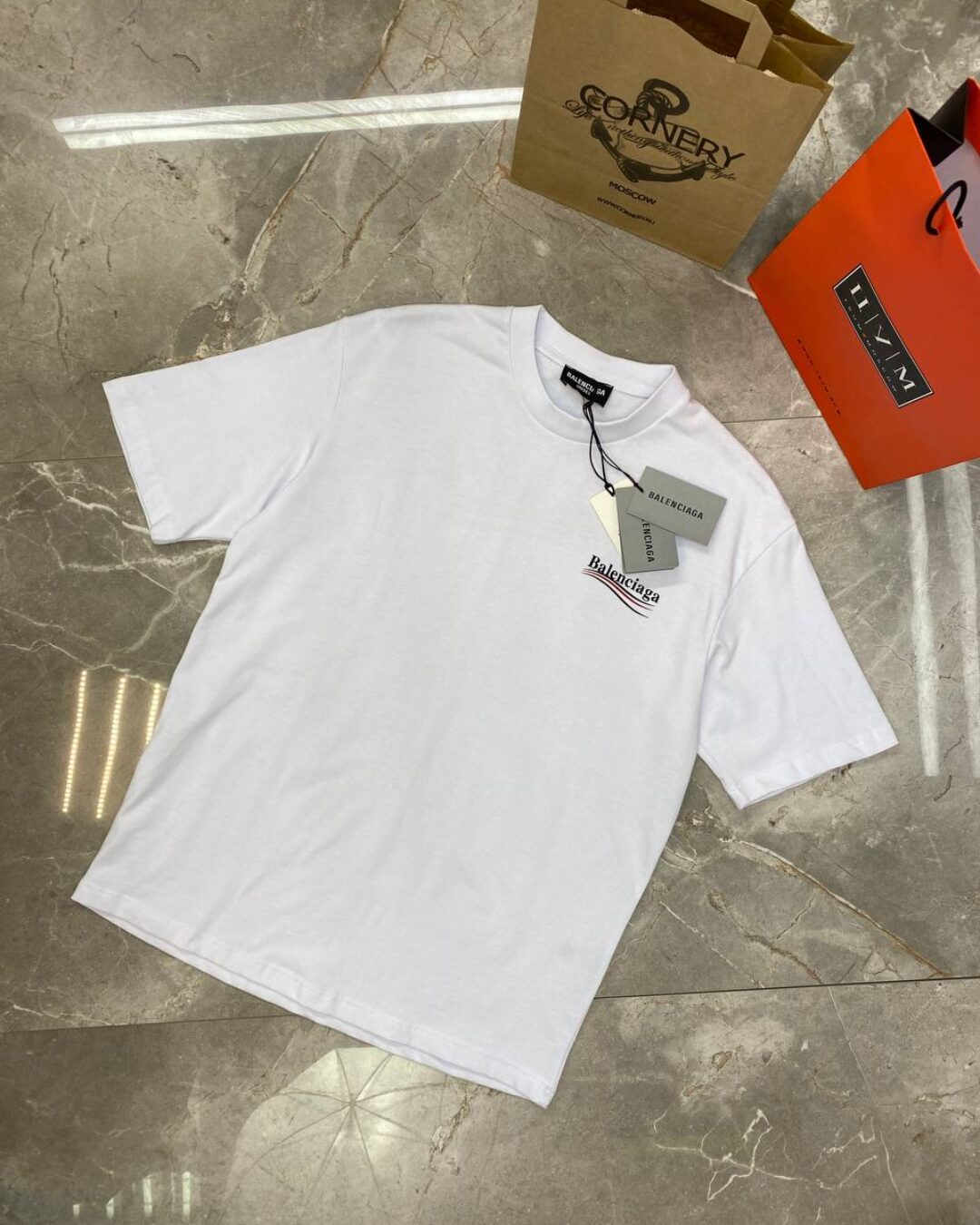 Футболка Balenciaga