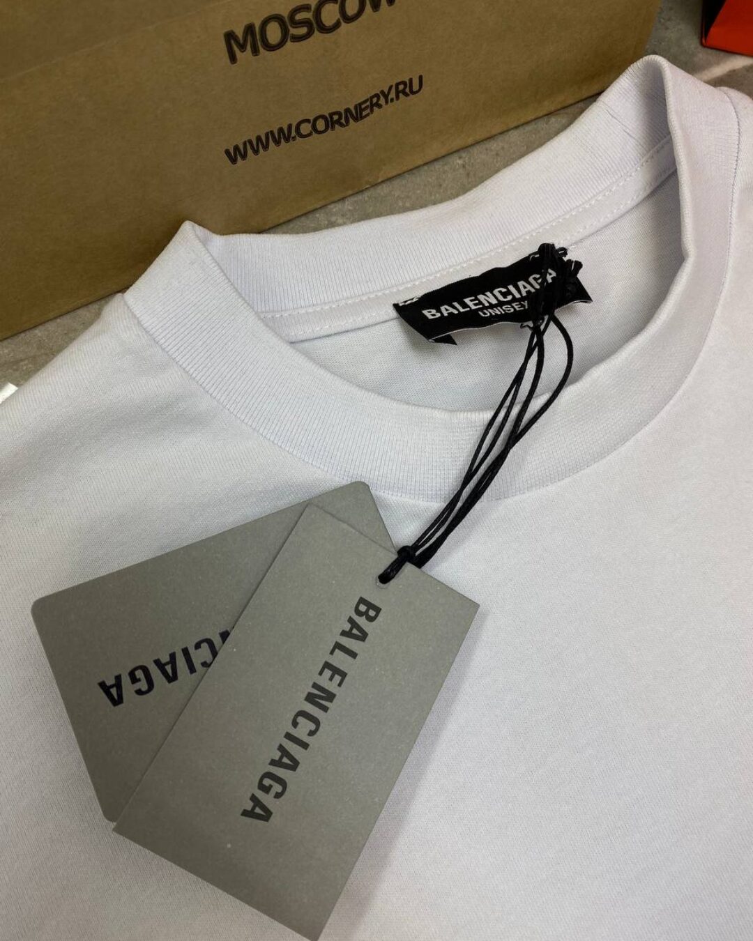 Футболка Balenciaga — фото 6