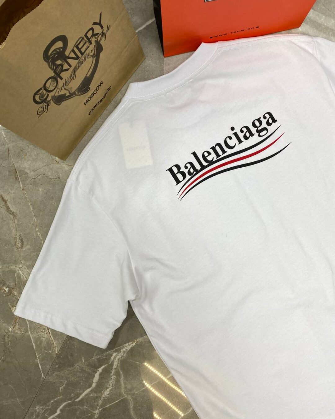Футболка Balenciaga — фото 7