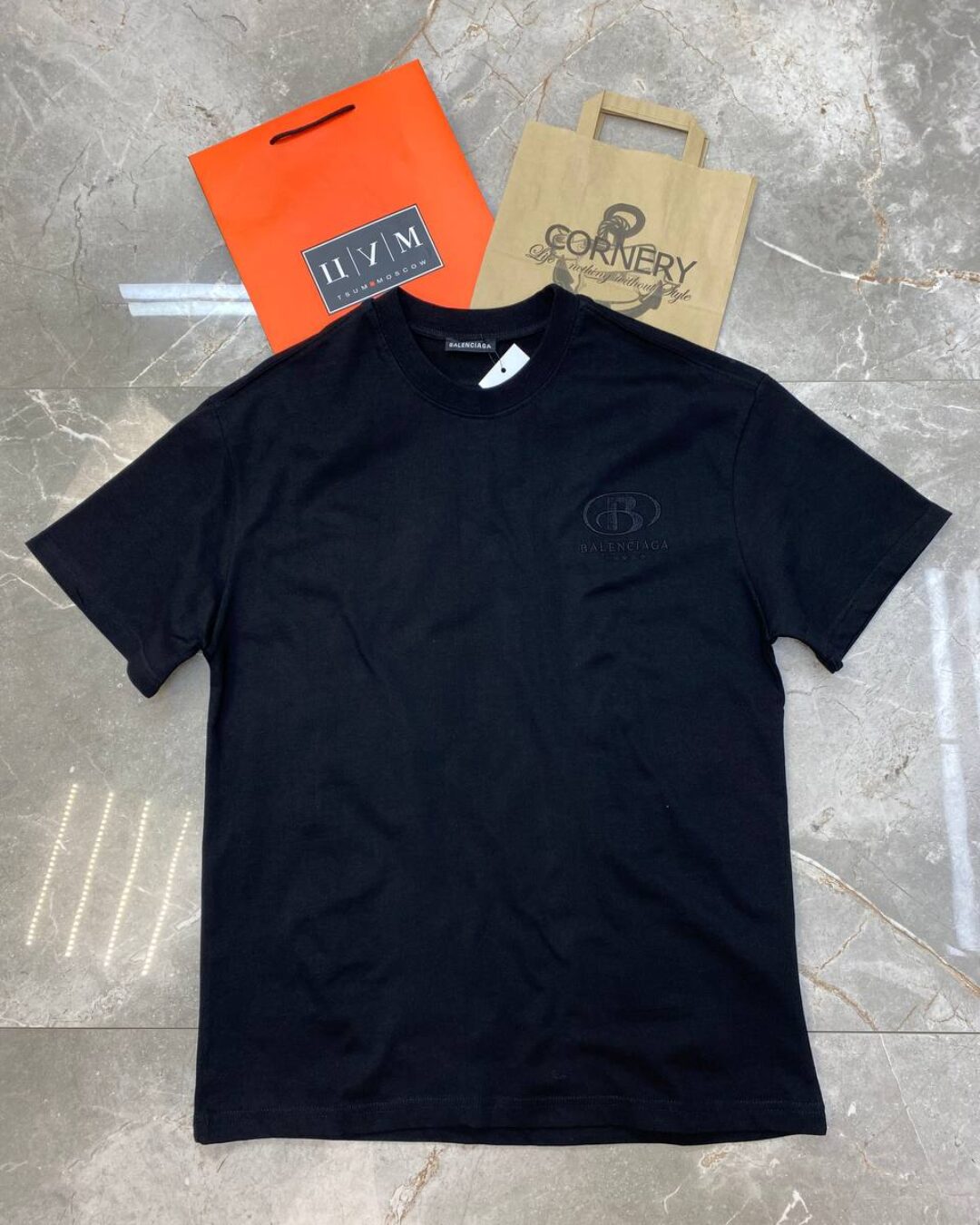 Футболка Balenciaga