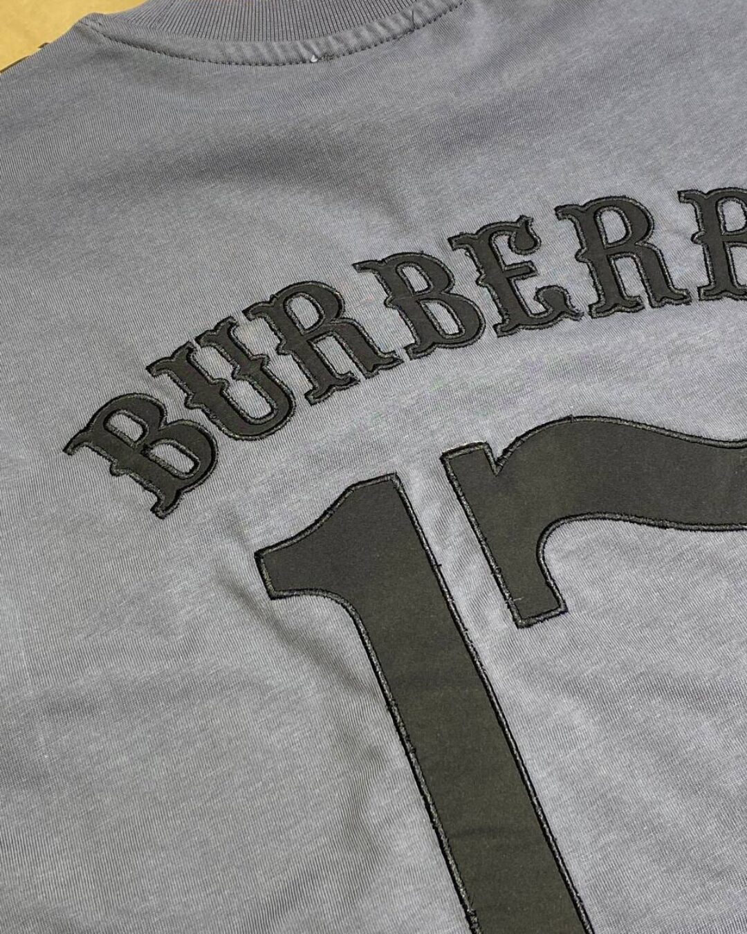 Футболка Burberry — фото 9