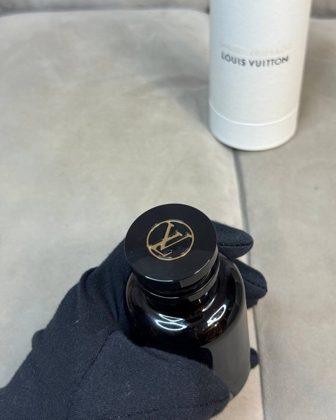 Парфюм Louis Vuitton Ombre Nomade