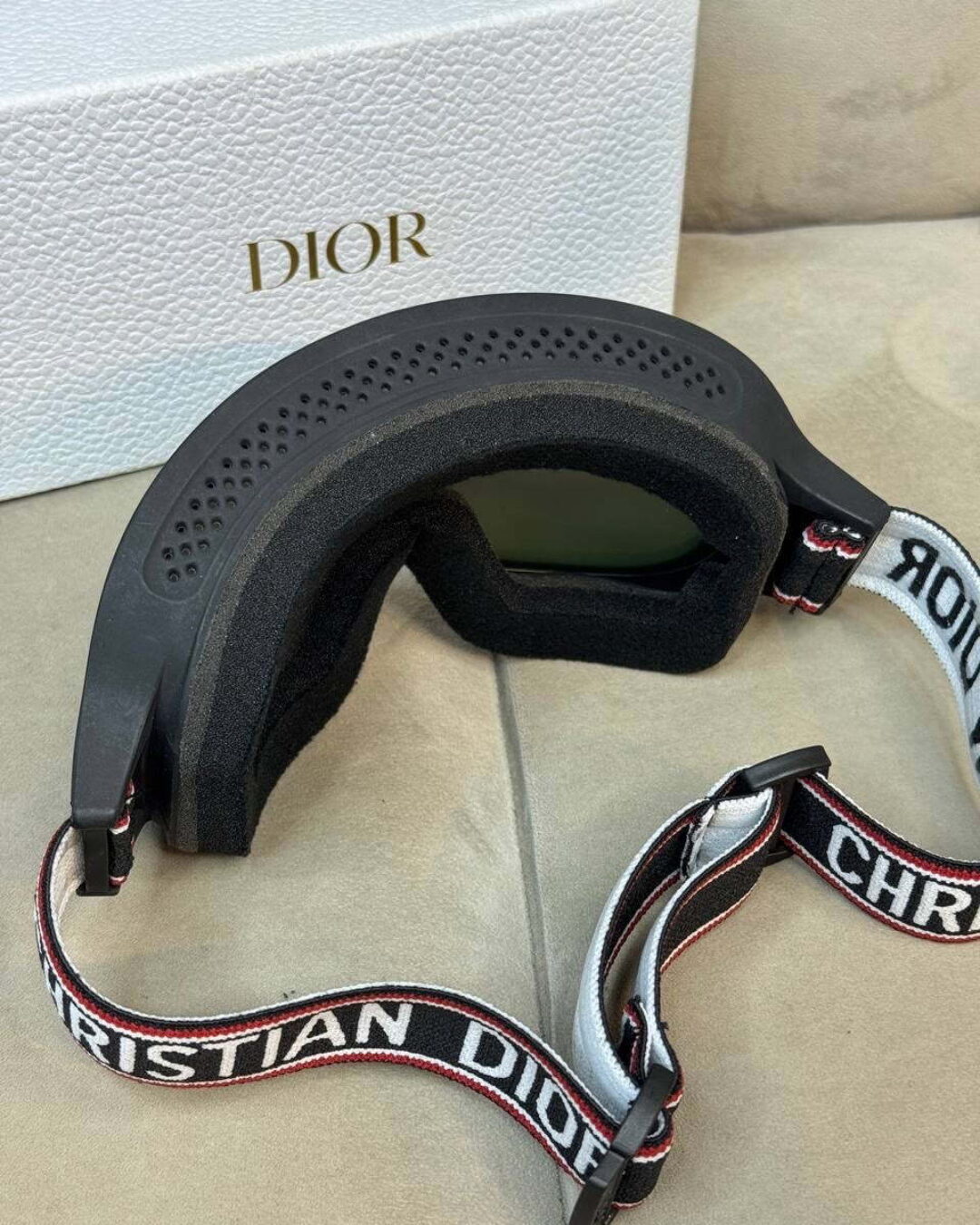 Горнолыжные очки Dior