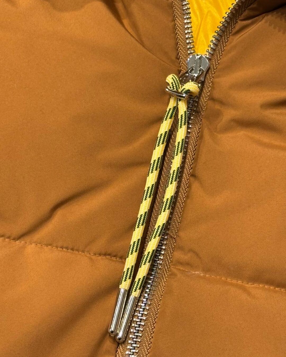 Пуховик Moncler