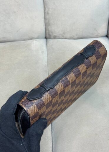 b0bc81d3-8cf2-42a3-9596-1a9343196c2a