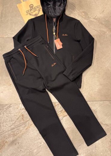 e6f818e8-f02b-4f9d-8ac2-1270e67f2e97