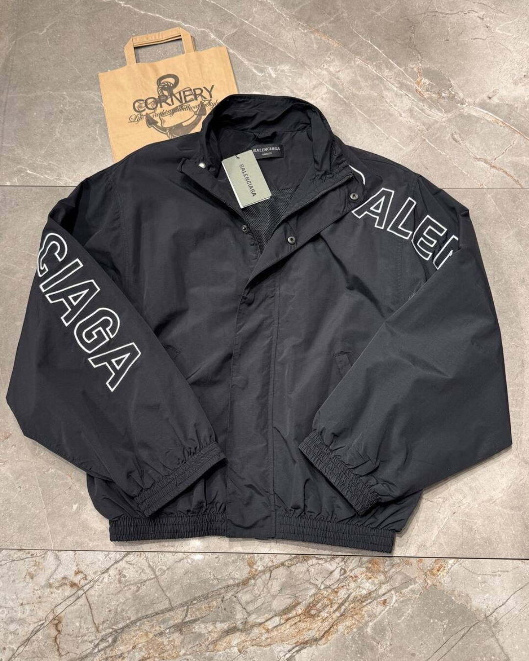 Бомбер Balenciaga