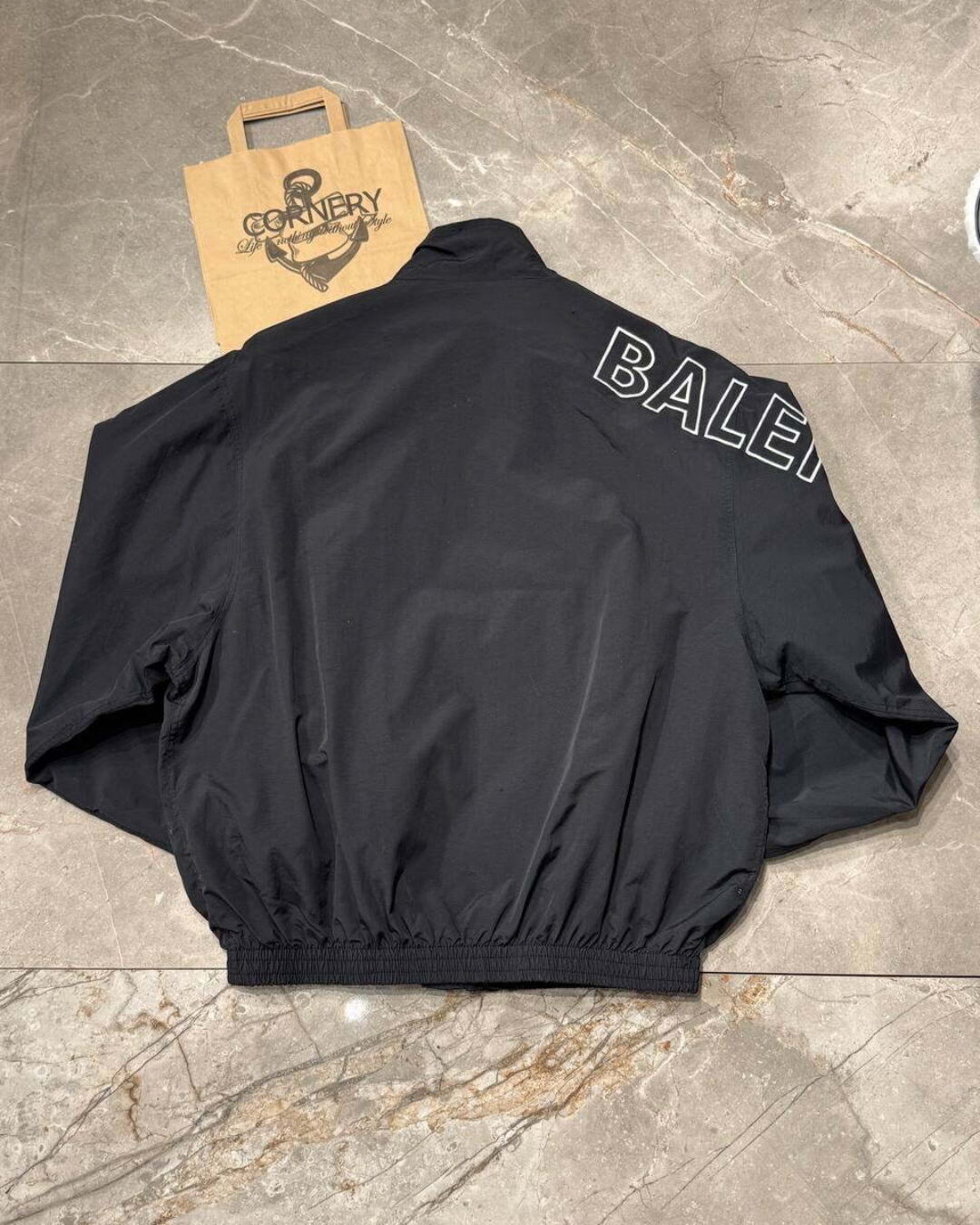 Бомбер Balenciaga