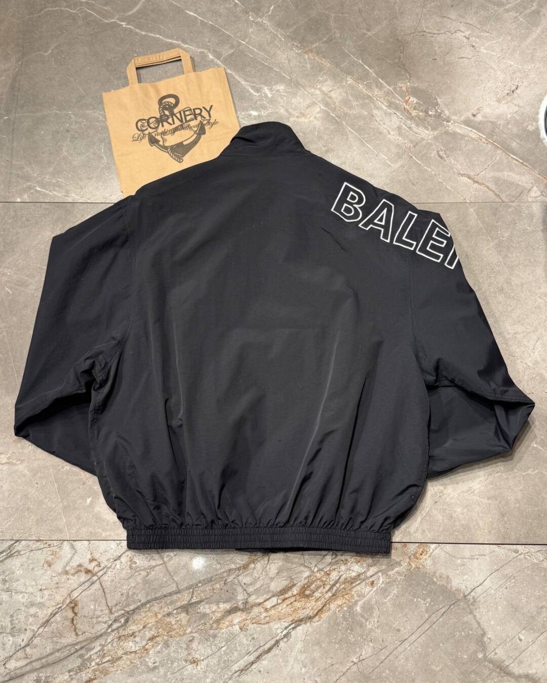 Бомбер Balenciaga