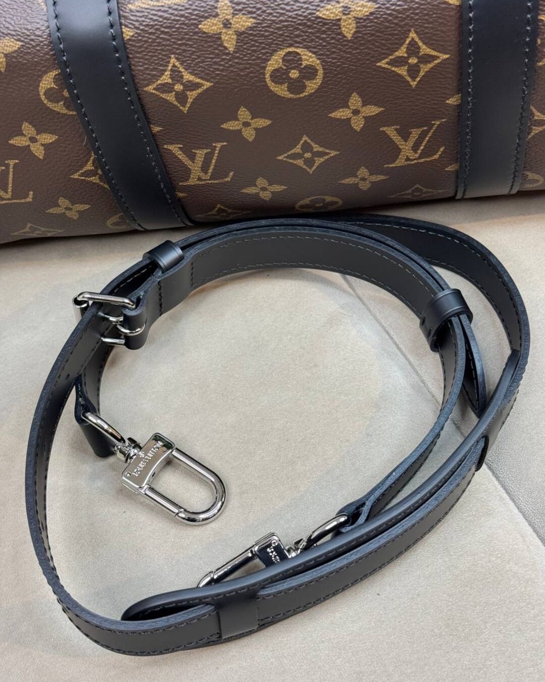 Дорожная сумка Louis Vuitton Keepall
