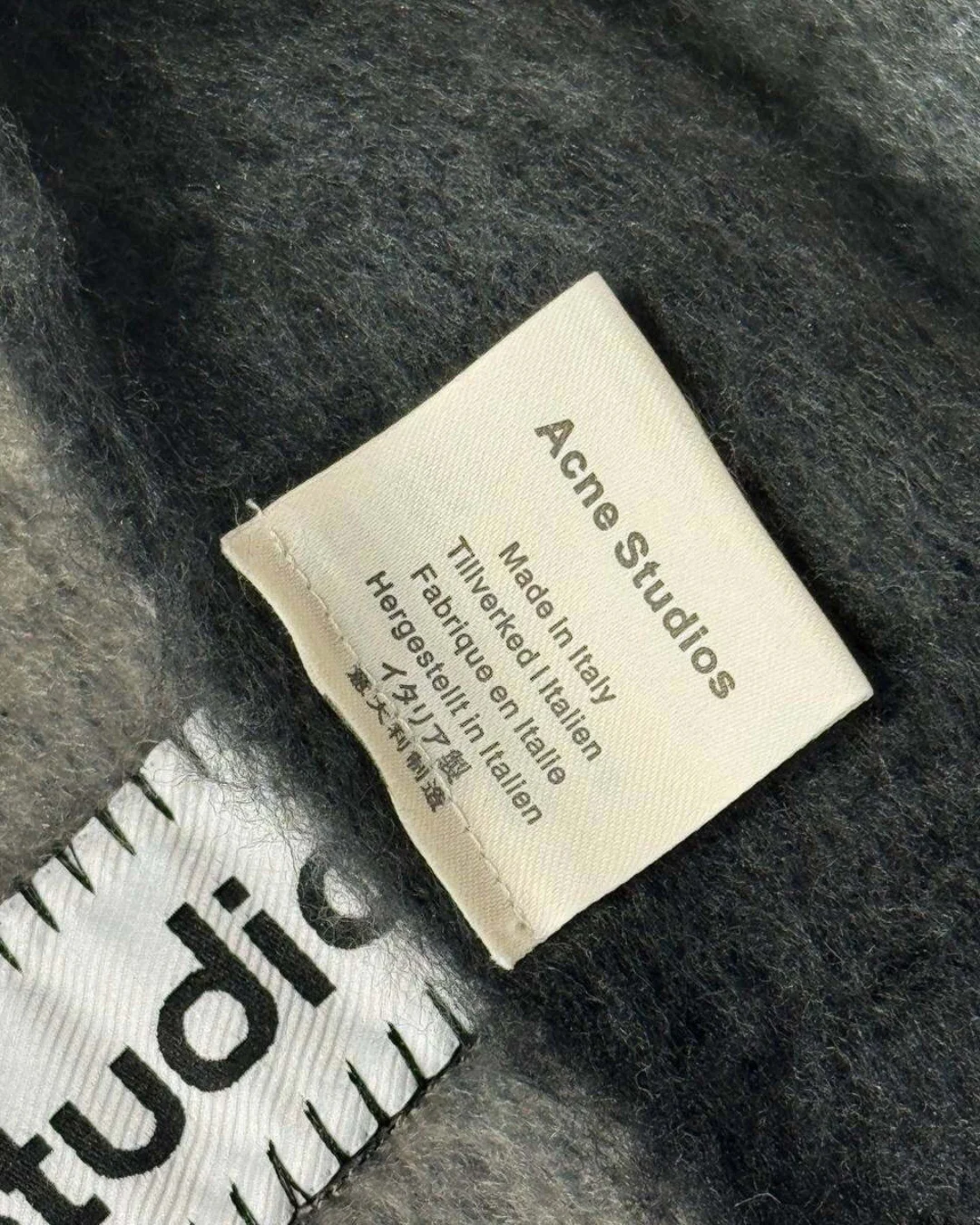 Шарф Acne Studios — фото 3