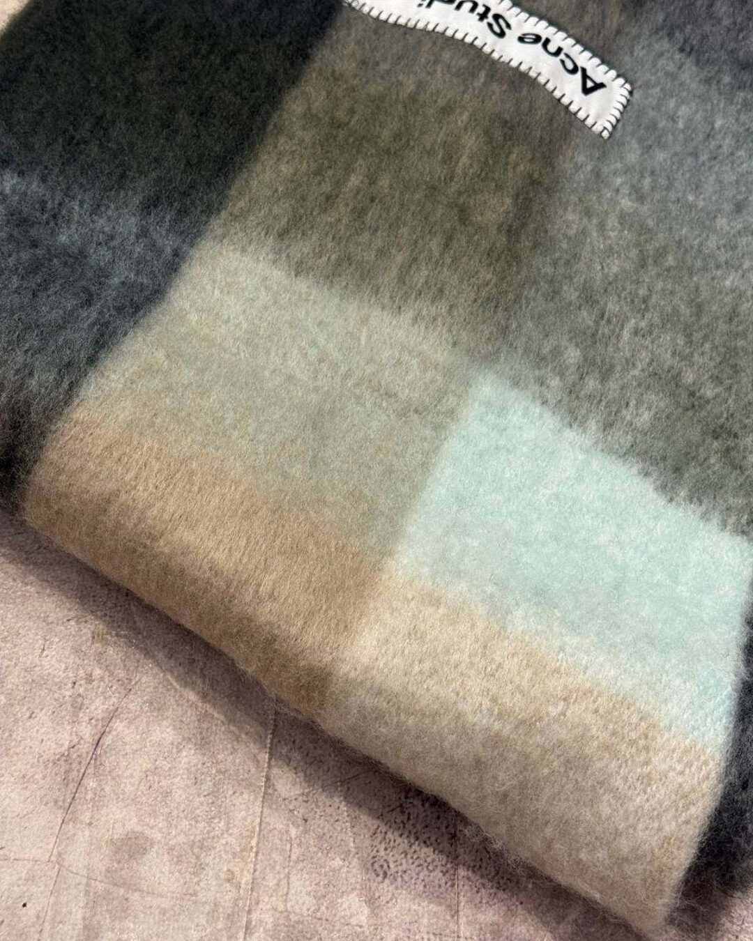 Шарф Acne Studios