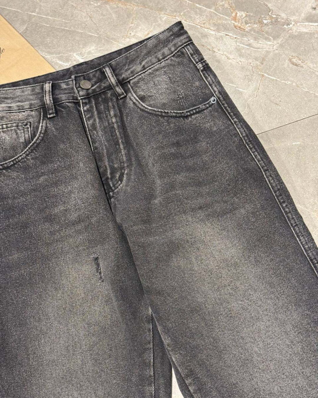 Джинсы Balenciaga