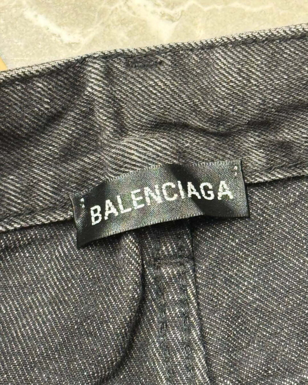 Джинсы Balenciaga