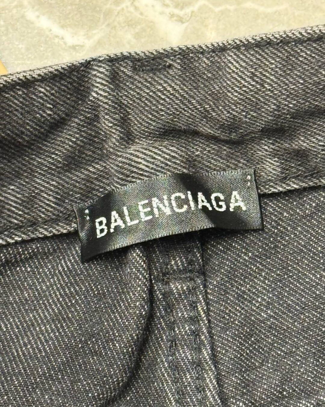 Джинсы Balenciaga