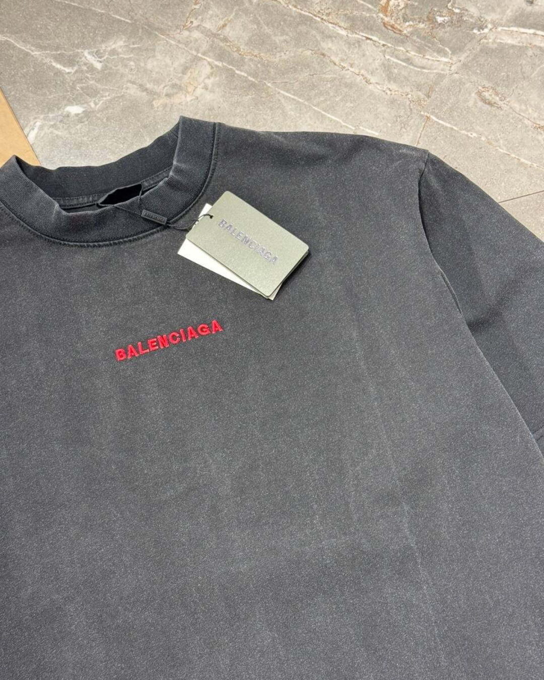 Футболка Balenciaga