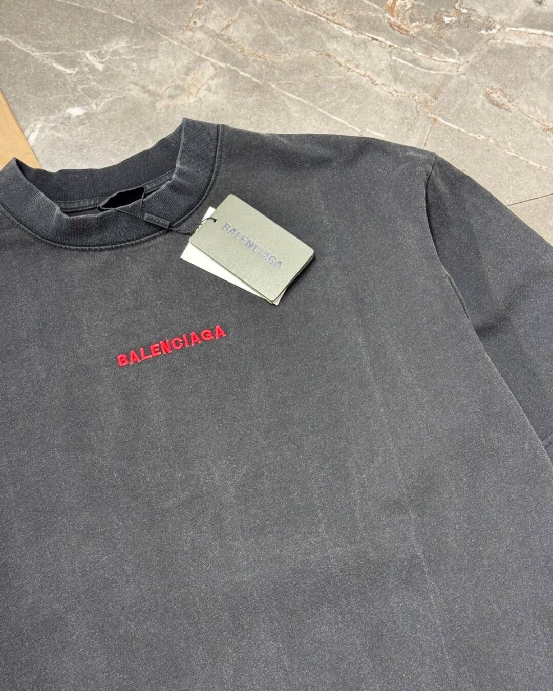 Футболка Balenciaga